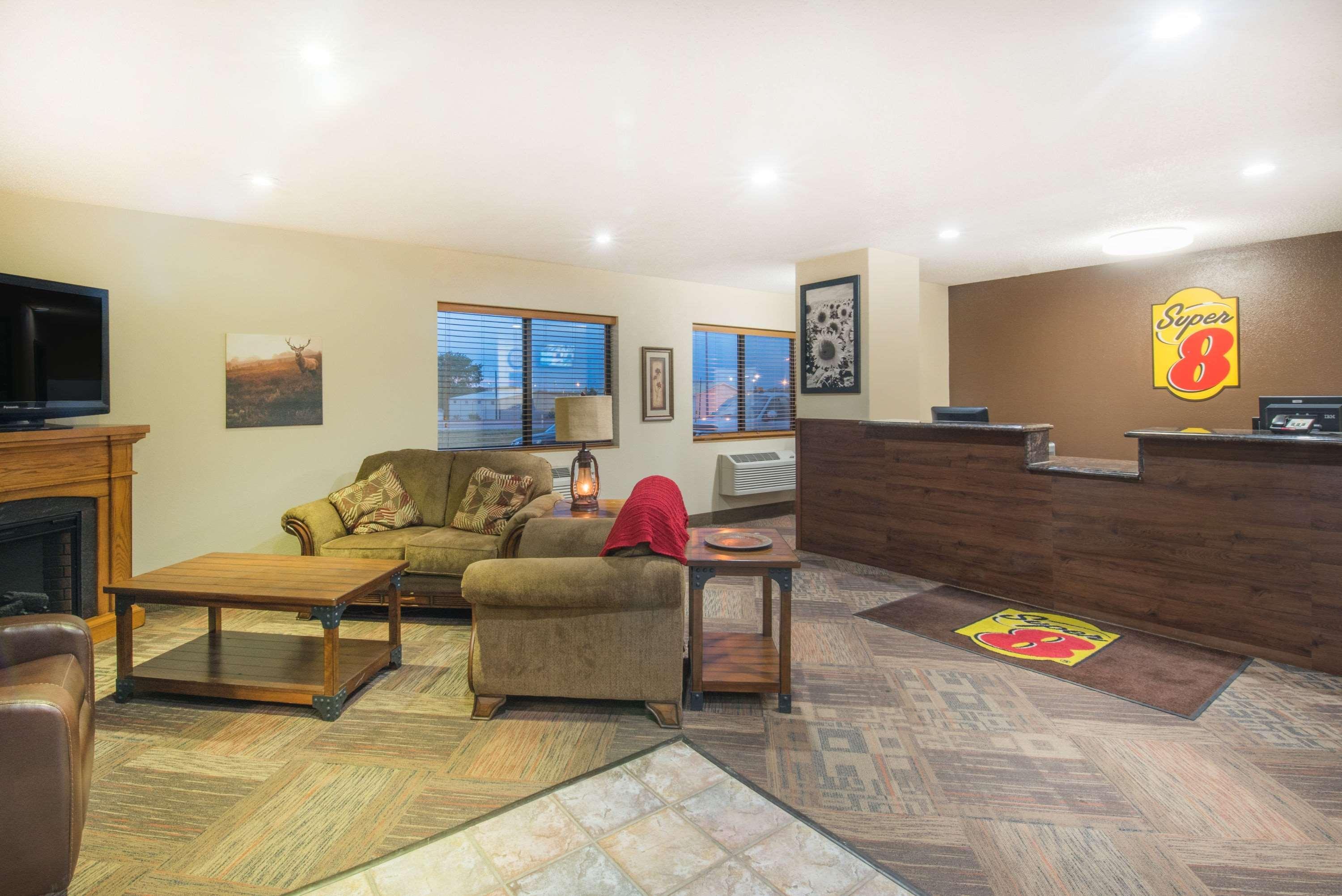 Super 8 By Wyndham Jamestown Buitenkant foto